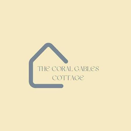 Unique Coral Gables Cottage Маямі Екстер'єр фото