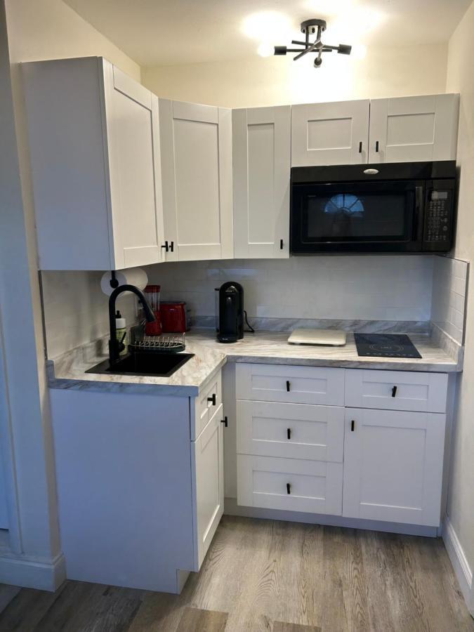Unique Coral Gables Cottage Маямі Екстер'єр фото