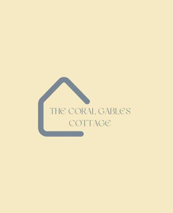 Unique Coral Gables Cottage Маямі Екстер'єр фото