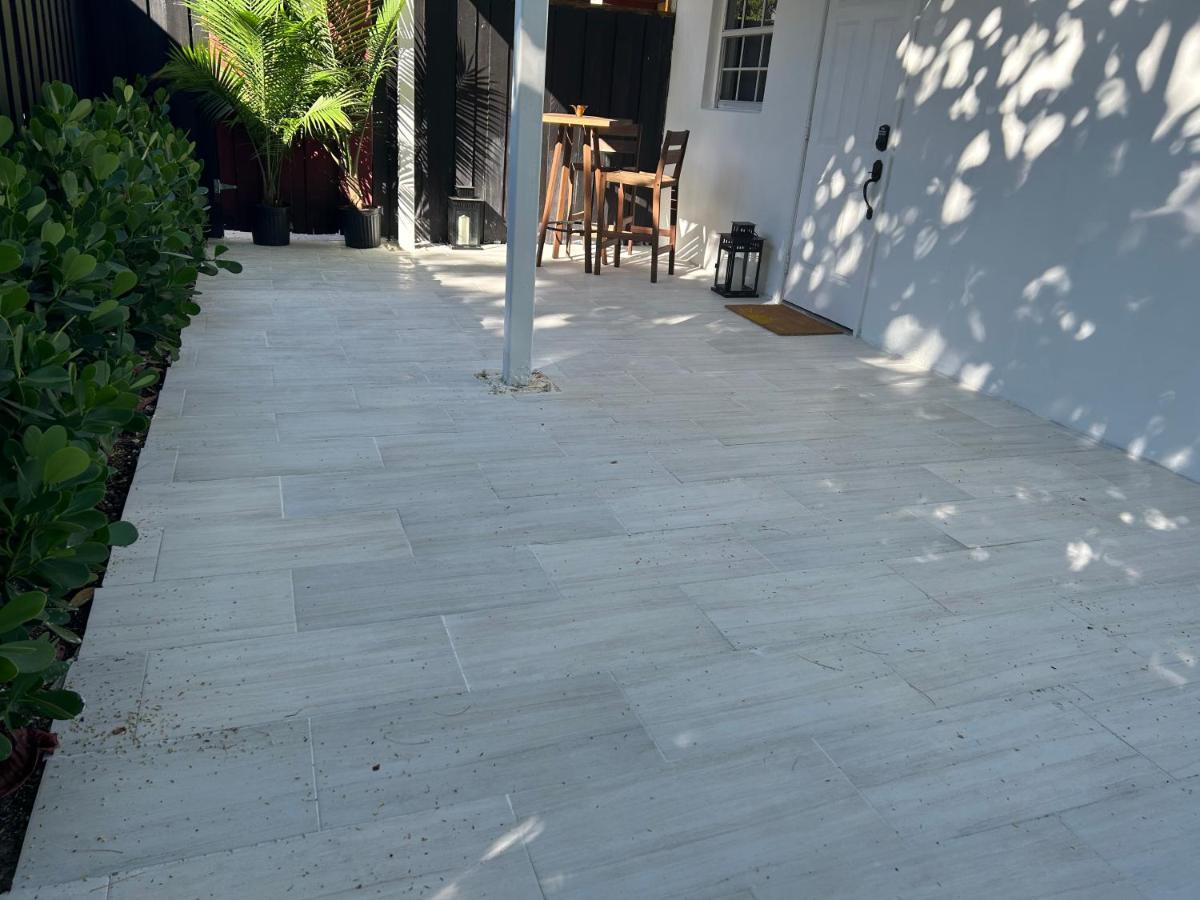 Unique Coral Gables Cottage Маямі Екстер'єр фото