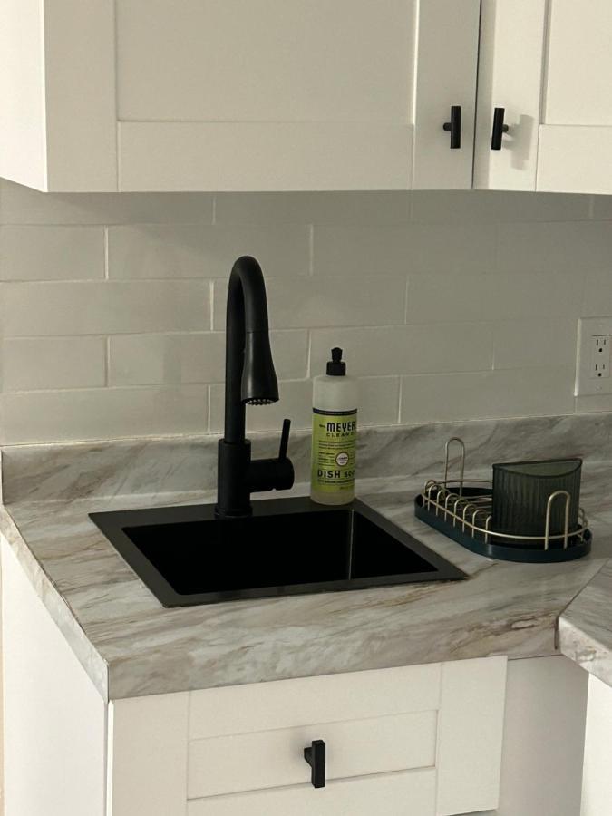 Unique Coral Gables Cottage Маямі Екстер'єр фото