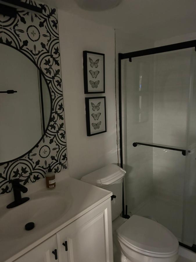 Unique Coral Gables Cottage Маямі Екстер'єр фото