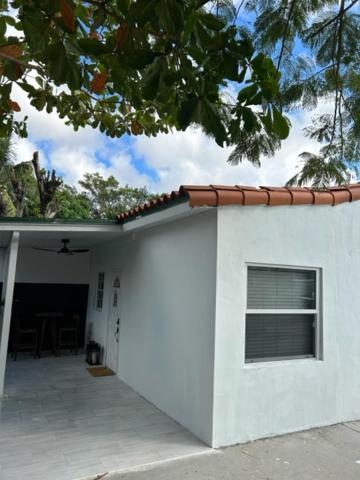 Unique Coral Gables Cottage Маямі Екстер'єр фото